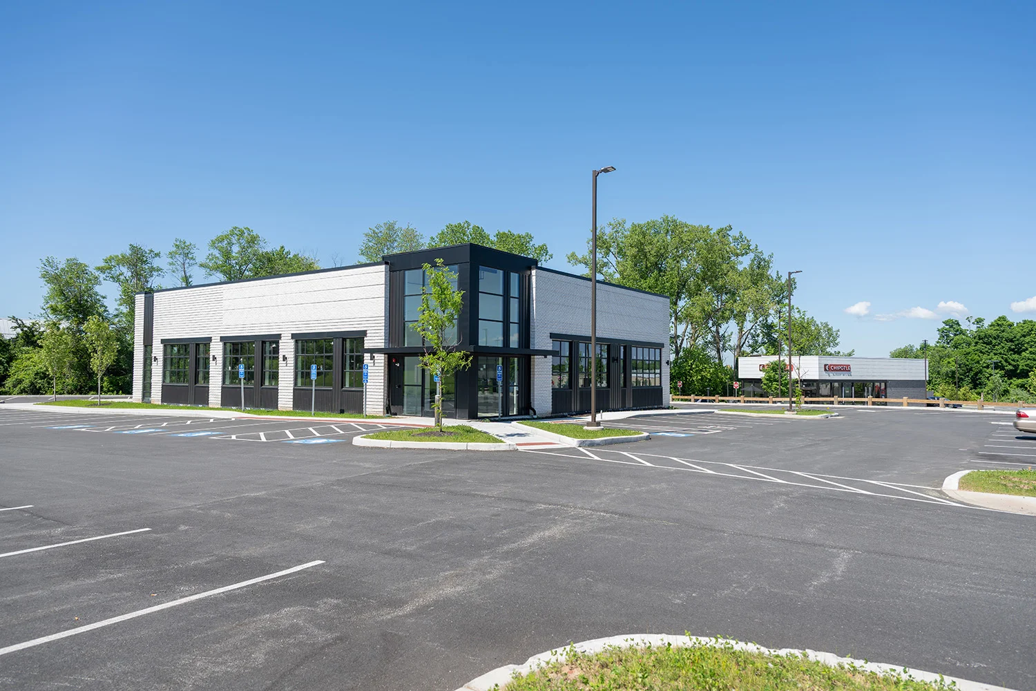 S Windsor Cedar Ave 0266.webp
